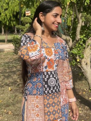 photo_2025-05-15_11-44-33 Autumn Vibes – Brown Printed Cotton Kurti