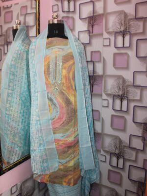 Inaya – Cambric Cotton Suit Set