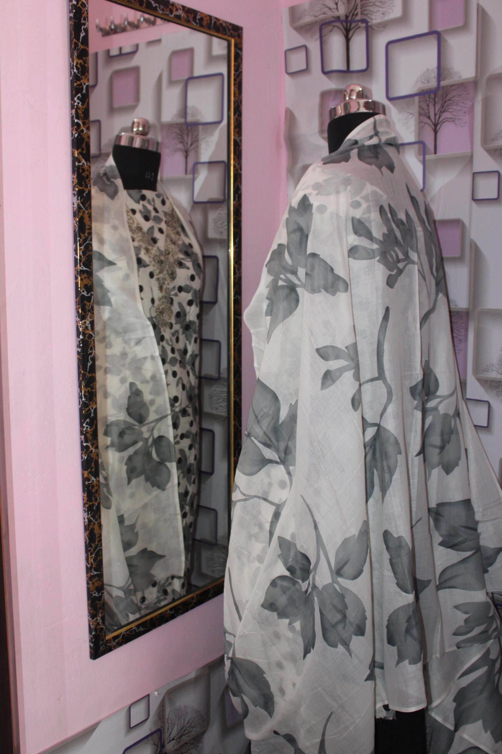 Sitara β Monochrome Leaf Cotton Suit Set - Image 3